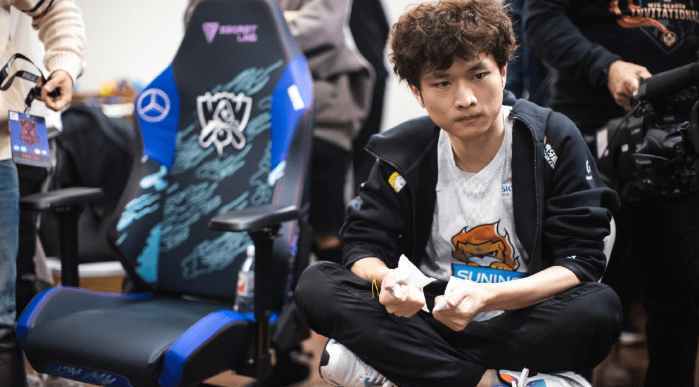 AYX-Karsa在DWG比赛中出色防守，高光表现引发热议！的简单介绍